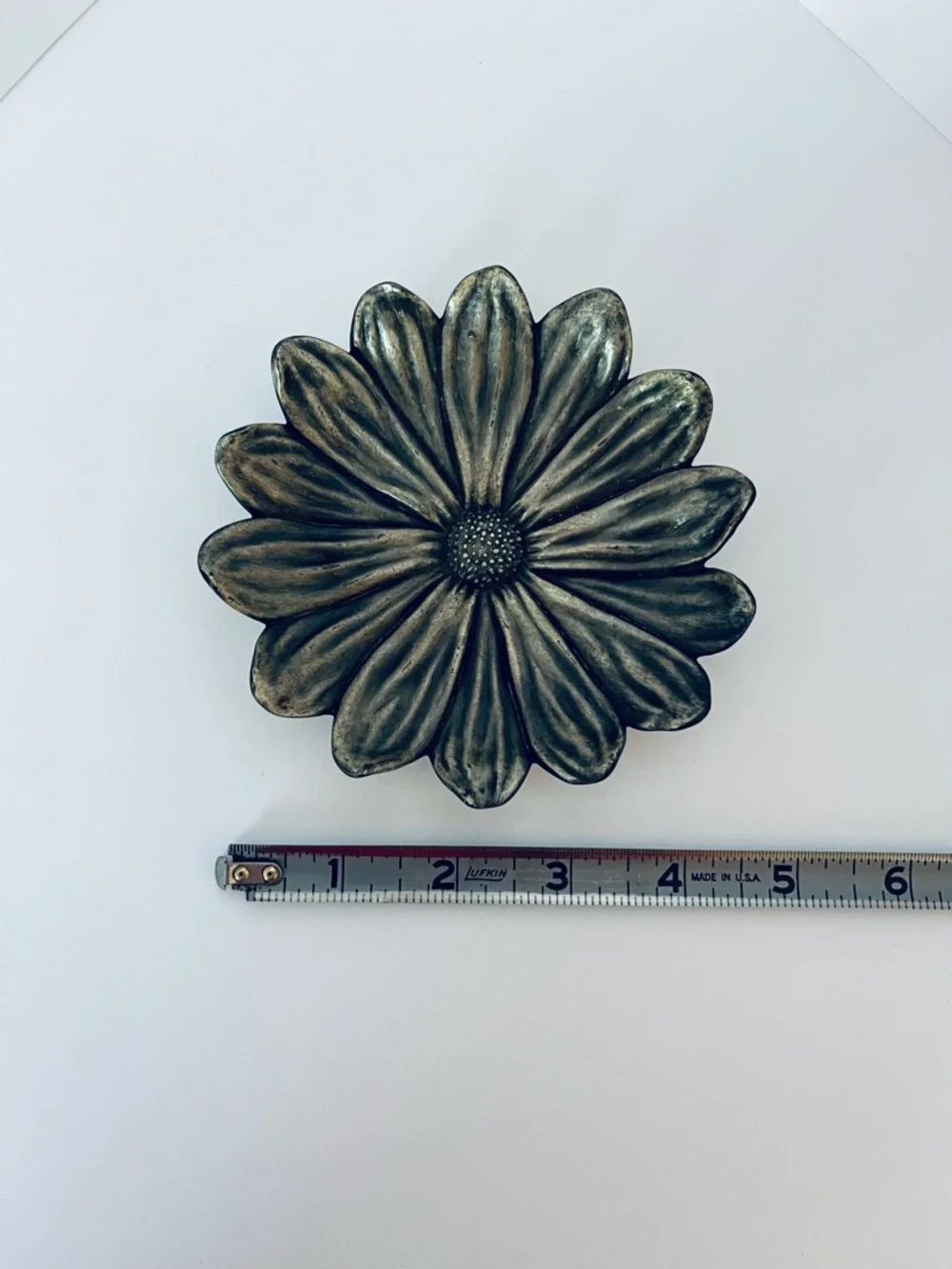 Metal Sunflower Daisy Decorative jewelry dish key holder decorative tray